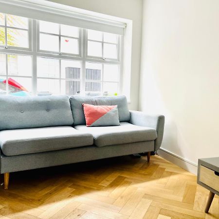 Stylish 1 Bedroom Designer Apartment London Kültér fotó